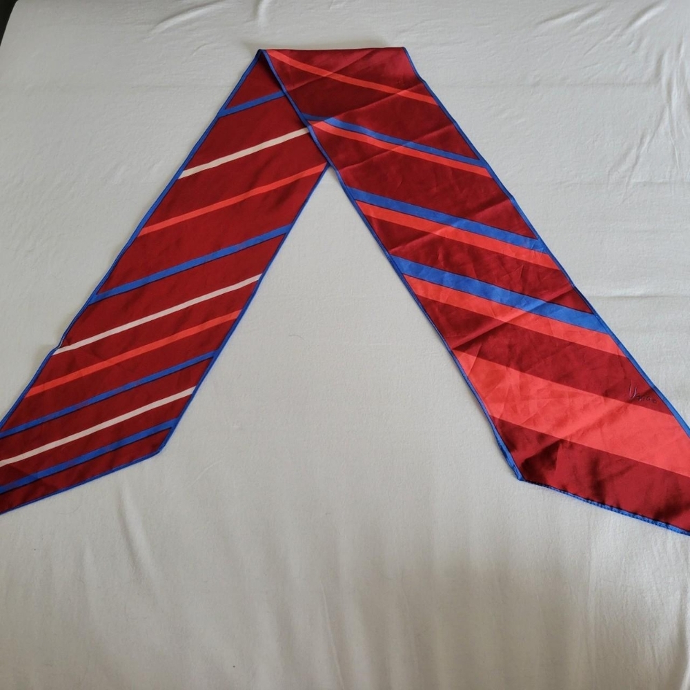 Vintage Vera Neumann satin /silk scarf
